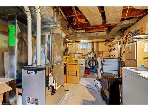 32 Forest Hill Road, St. Catharines, ON - Indoor Photo Showing Basement