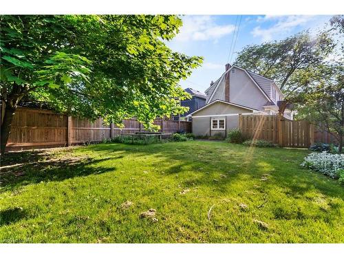 32 Forest Hill Road, St. Catharines, ON - Outdoor With Backyard
