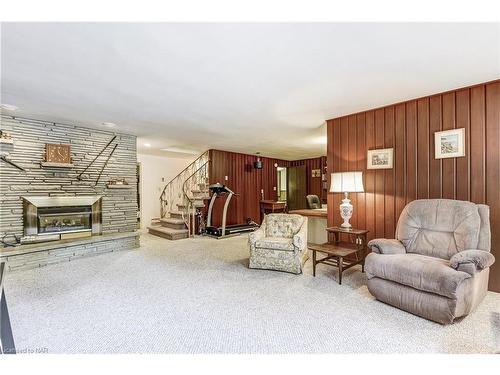 27 Cartier Drive, St. Catharines, ON - Indoor Photo Showing Living Room With Fireplace