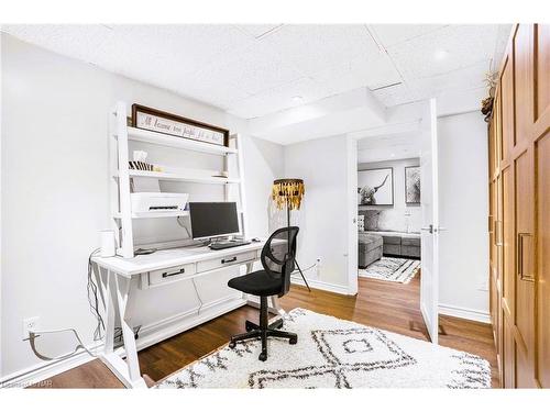 6940 Coach Drive, Niagara Falls, ON - Indoor Photo Showing Office