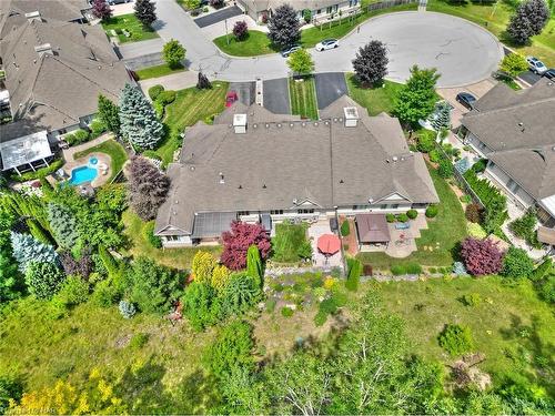 2457 Walker Court, Niagara Falls, ON - Outdoor With View