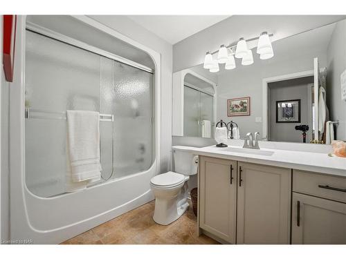 3 Shaws Lane, Niagara-On-The-Lake, ON - Indoor Photo Showing Bathroom