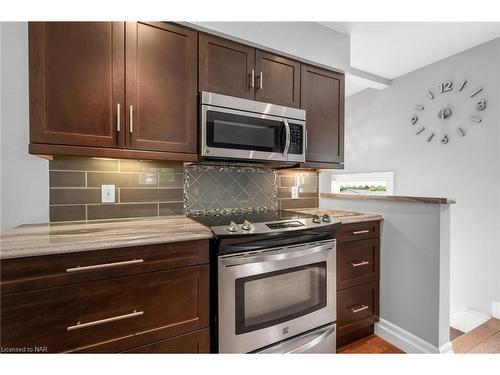 4 Rodger Street, St. Catharines, ON - Indoor Photo Showing Kitchen