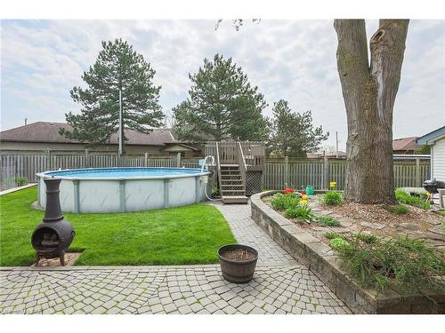 6990 Concord Crescent, Niagara Falls, ON - Outdoor With Above Ground Pool With Backyard