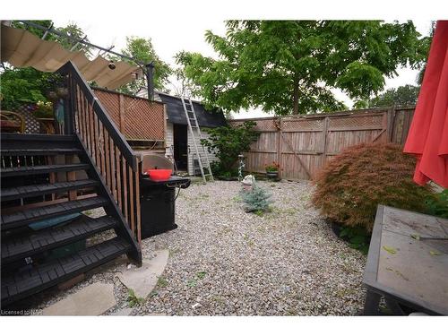 16 Belfast Road S, Fort Erie, ON - Outdoor