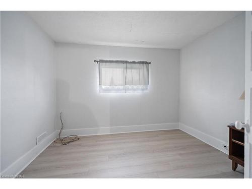 273 Dufferin Street, Fort Erie, ON - Indoor Photo Showing Other Room