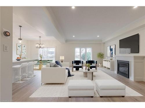 2-2727 Prince William Street, Jordan Station, ON - Indoor Photo Showing Living Room With Fireplace