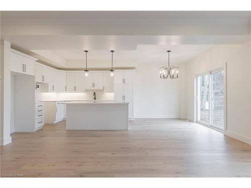 2-2727 Prince William Street, Jordan Station, ON - Indoor Photo Showing Kitchen