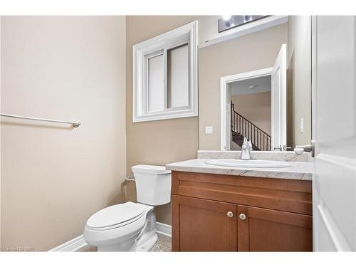 2 Sparkle Drive, Thorold, ON - Indoor Photo Showing Bathroom