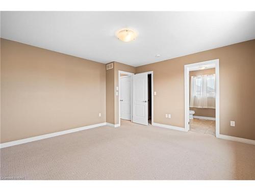 2 Sparkle Drive, Thorold, ON - Indoor Photo Showing Other Room