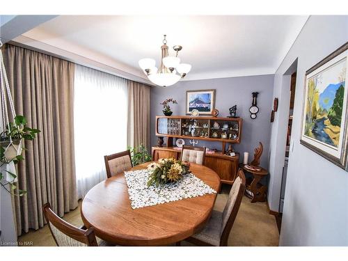 77 Sherman Drive, St. Catharines, ON - Indoor Photo Showing Dining Room
