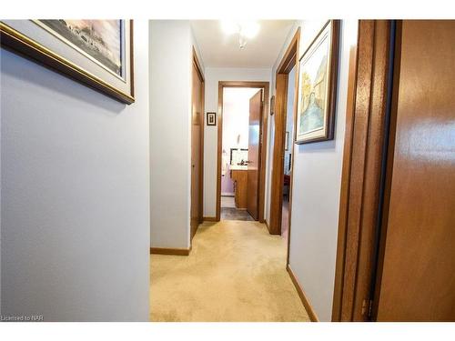 77 Sherman Drive, St. Catharines, ON - Indoor Photo Showing Other Room