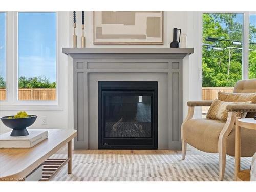 7 Beachwalk Crescent, Crystal Beach, ON - Indoor Photo Showing Living Room With Fireplace