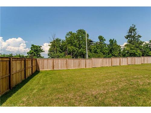 7 Beachwalk Crescent, Crystal Beach, ON - Outdoor With Backyard