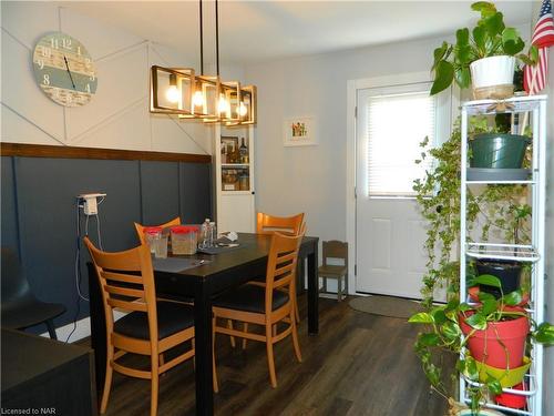 4-67 Hagey Avenue, Fort Erie, ON - Indoor Photo Showing Dining Room