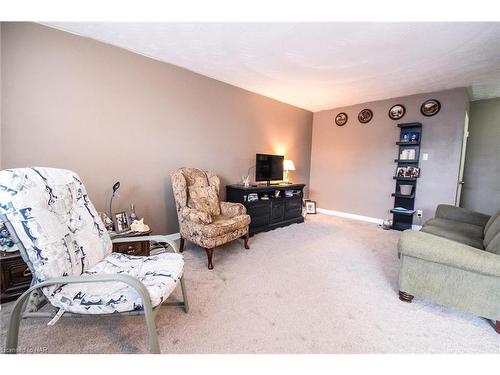 908-359 Geneva Street, St. Catharines, ON - Indoor Photo Showing Other Room