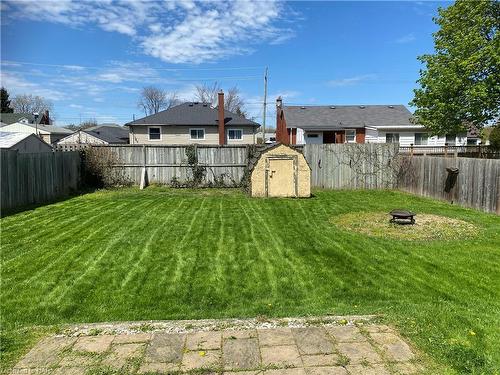 6109 Keith Street, Niagara Falls, ON - Outdoor With Backyard