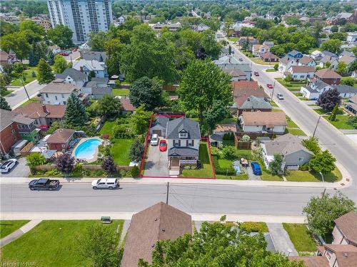 4825 Crysler Avenue, Niagara Falls, ON - Outdoor With View