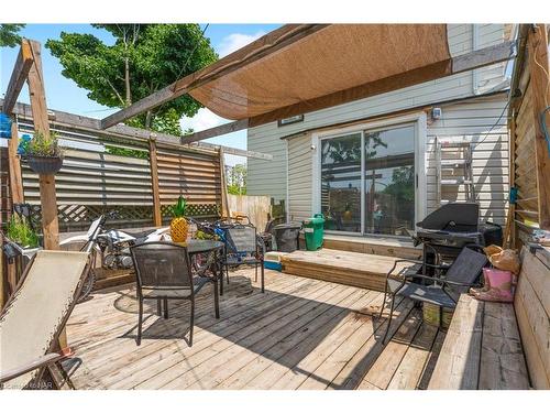 4825 Crysler Avenue, Niagara Falls, ON - Outdoor With Deck Patio Veranda With Exterior