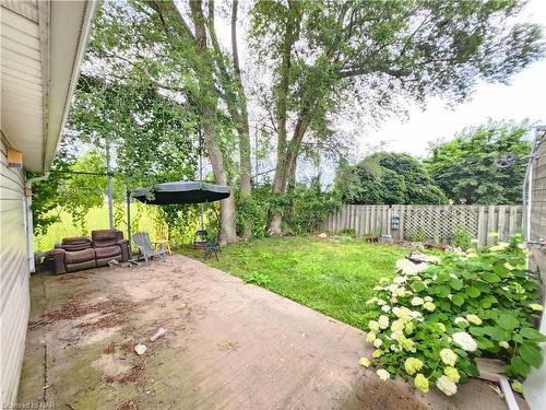 401 Queenston Street, St. Catharines, ON - Outdoor With Backyard