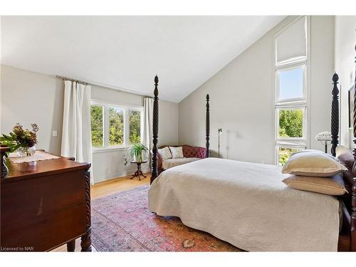 50672 Green Road S, Wainfleet, ON - Indoor Photo Showing Bedroom