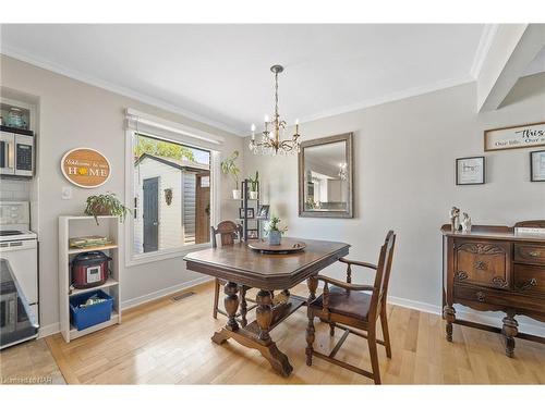 22 Sherman Drive, St. Catharines, ON - Indoor Photo Showing Dining Room