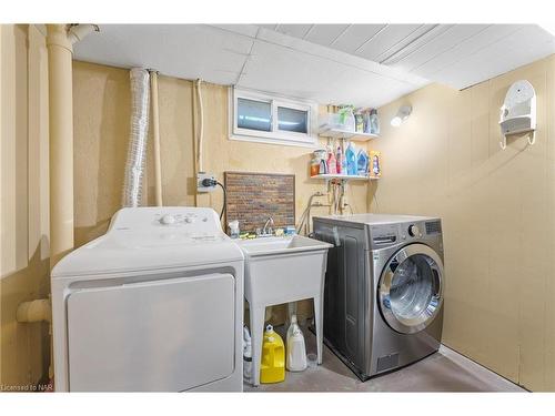 22 Sherman Drive, St. Catharines, ON - Indoor Photo Showing Laundry Room