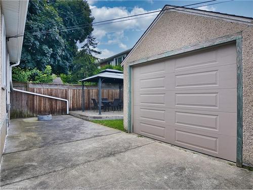 191 Russell Avenue, St. Catharines, ON - Outdoor With Exterior