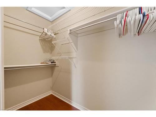 4476 Connell Avenue, Niagara Falls, ON - Indoor With Storage