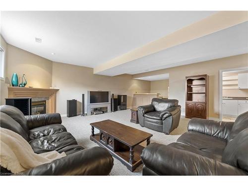 4476 Connell Avenue, Niagara Falls, ON - Indoor Photo Showing Living Room With Fireplace