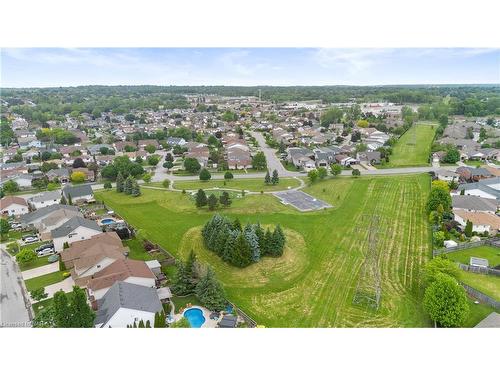 4476 Connell Avenue, Niagara Falls, ON - Outdoor With View