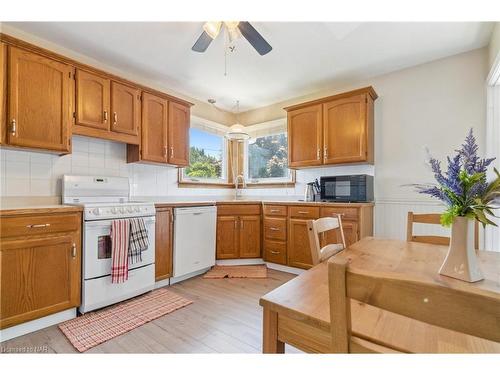 193 Queen Street, Port Colborne, ON - Indoor Photo Showing Kitchen