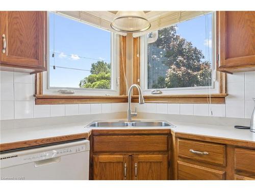 193 Queen Street, Port Colborne, ON - Indoor Photo Showing Kitchen With Double Sink
