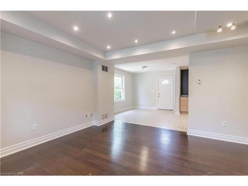 150 Welland Avenue, St. Catharines, ON - Indoor Photo Showing Other Room