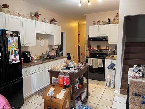 254 Emerick Avenue, Fort Erie, ON - Indoor Photo Showing Kitchen With Double Sink