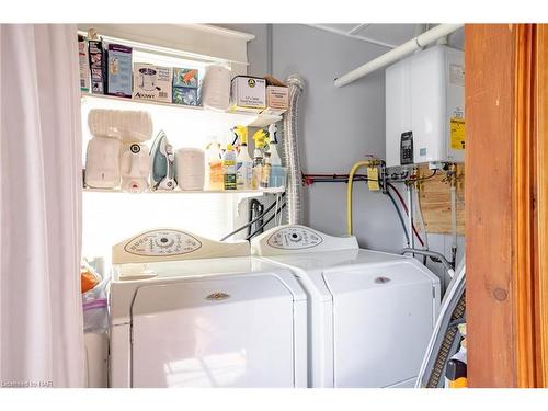 70 Bernard Av Avenue, Fort Erie, ON - Indoor Photo Showing Laundry Room
