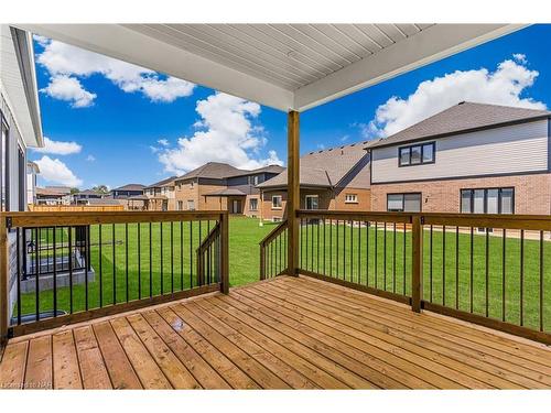 7490 Sherrilee Crescent, Niagara Falls, ON - Outdoor With Deck Patio Veranda With Exterior