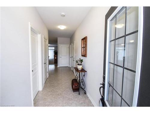 16 Ellis Avenue, St. Catharines, ON - Indoor Photo Showing Other Room