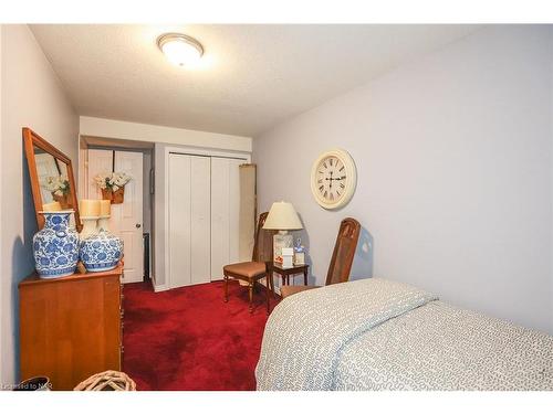 7799 Yvette Crescent, Niagara Falls, ON - Indoor Photo Showing Bedroom