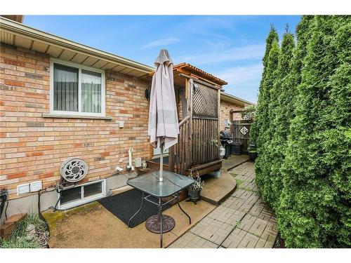 7799 Yvette Crescent, Niagara Falls, ON - Outdoor With Deck Patio Veranda With Exterior