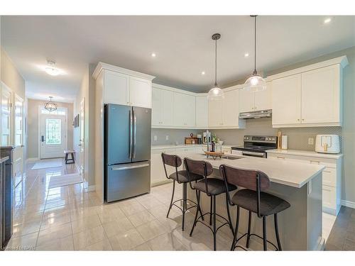 50 Andrew Lane, Thorold, ON - Indoor Photo Showing Kitchen With Stainless Steel Kitchen With Upgraded Kitchen