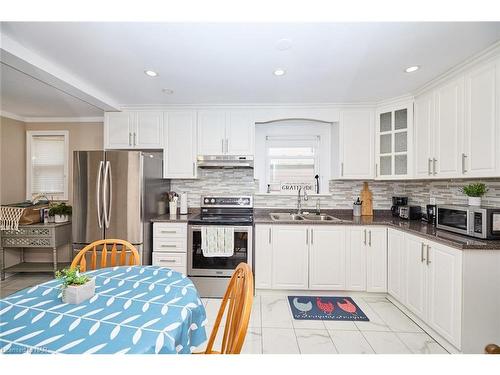 5267 Mcrae Street, Niagara Falls, ON - Indoor Photo Showing Kitchen With Double Sink