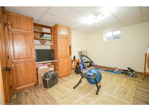 2205 Mewburn Road, Niagara Falls, ON - Indoor Photo Showing Gym Room