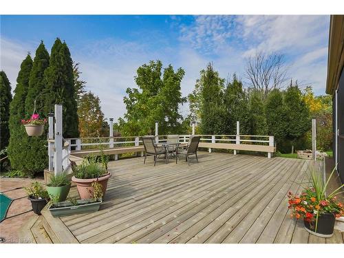 2205 Mewburn Road, Niagara Falls, ON - Outdoor With Deck Patio Veranda