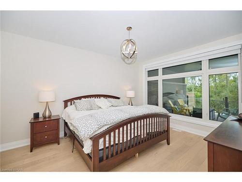 35 Taliesin Trail, Welland, ON - Indoor Photo Showing Bedroom