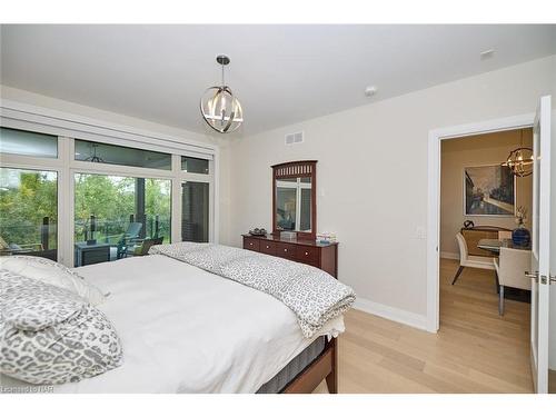 35 Taliesin Trail, Welland, ON - Indoor Photo Showing Bedroom