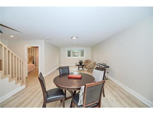 35 Taliesin Trail, Welland, ON - Indoor Photo Showing Dining Room