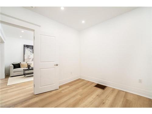3 Marren Street, St. Catharines, ON - Indoor Photo Showing Other Room