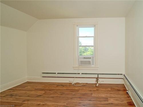 11 Bessey Street, St. Catharines, ON - Indoor Photo Showing Other Room