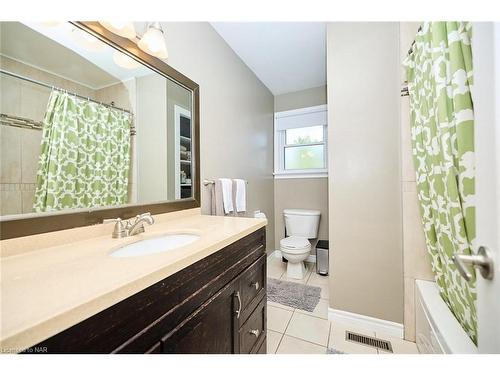 51 Aquadale Drive, St. Catharines, ON - Indoor Photo Showing Bathroom